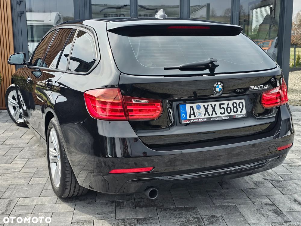 BMW Seria 3 320d DPF Edition Sport - 30