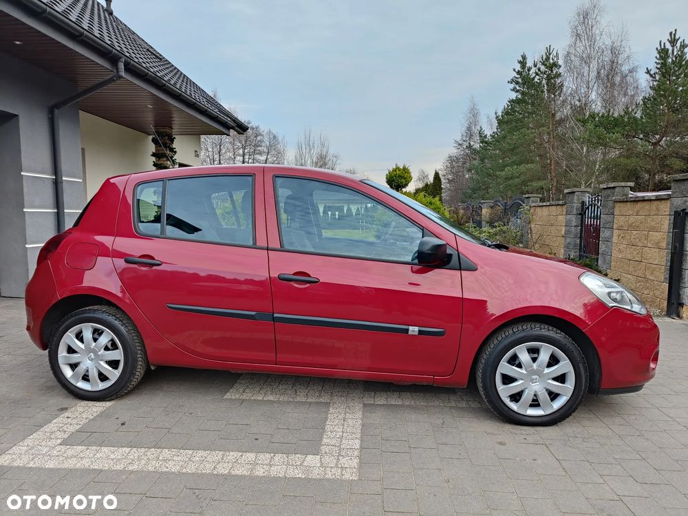Renault Clio 1.2 16V 75 Expression - 3