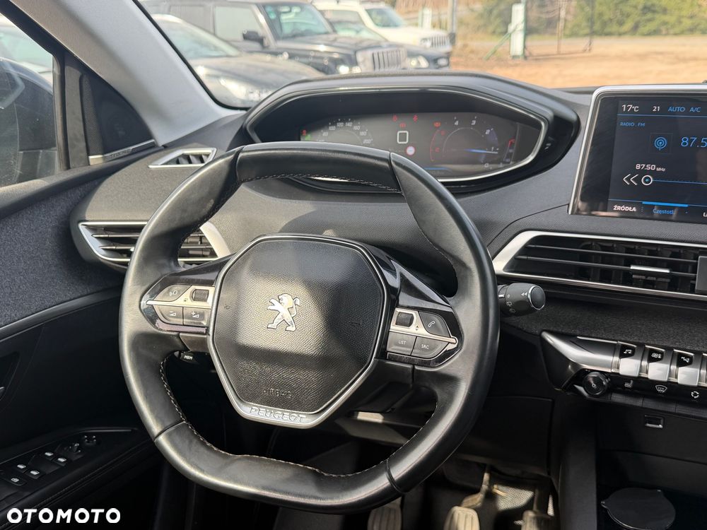 Peugeot 5008 2.0 HDi Allure 7os - 24
