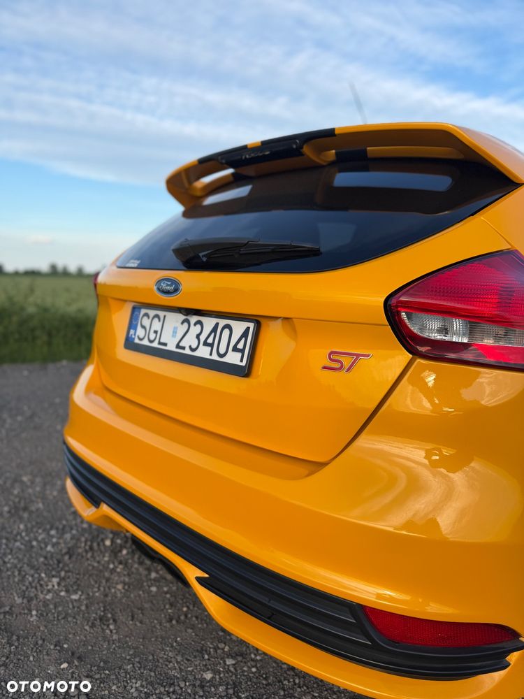 Ford Focus 2.0 EcoBoost ST-2 - 6