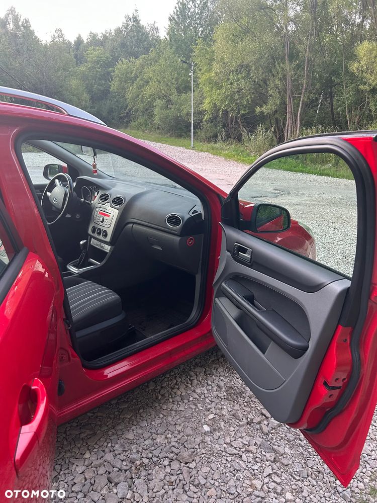 Ford Focus 1.6 Ambiente - 9
