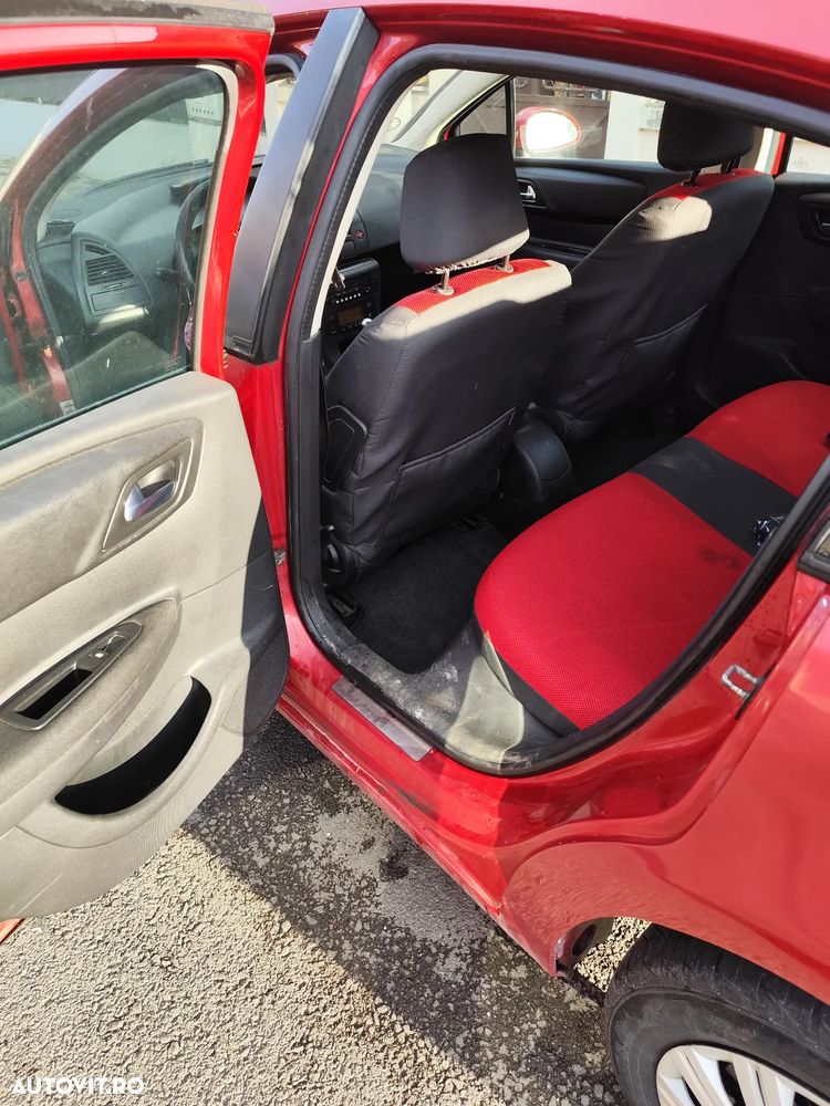 Citroën C4 1.6 HDI FAP Style - 5