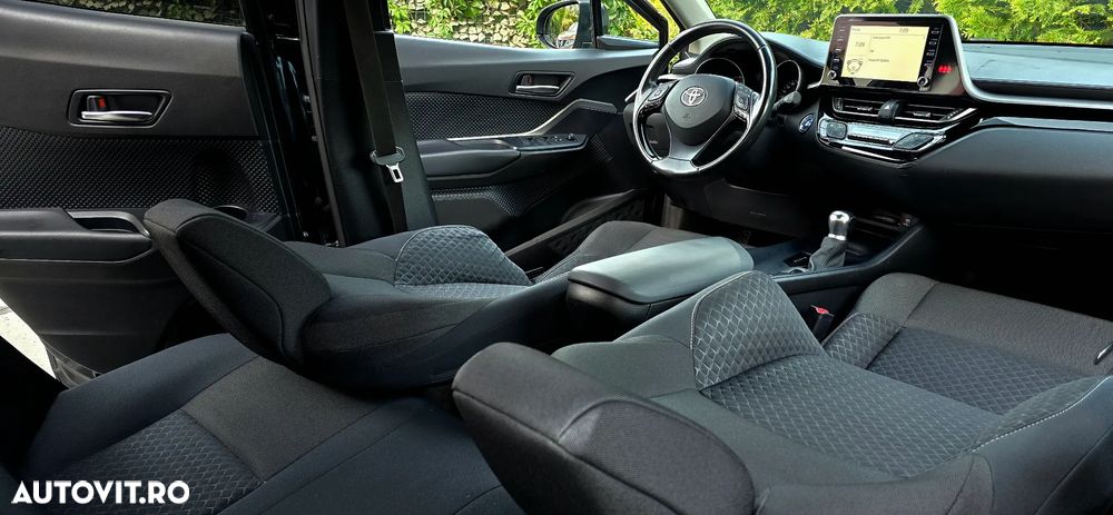 Toyota C-HR - 17