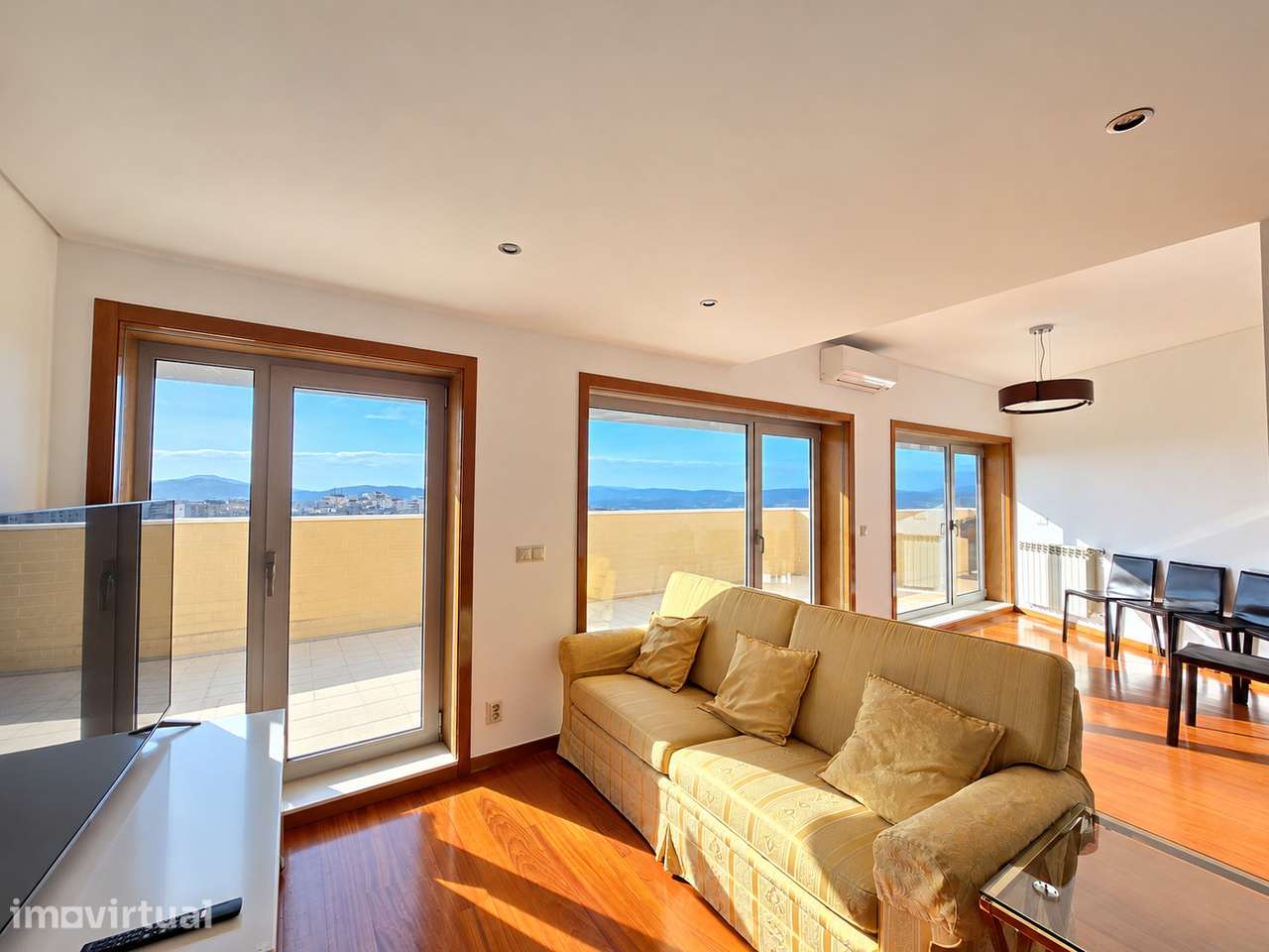 Apartamento T2 com Terraço – Arrendamento - Grande imagem: 3/20