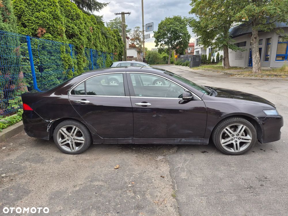 Honda Accord 2.0 Comfort - 11