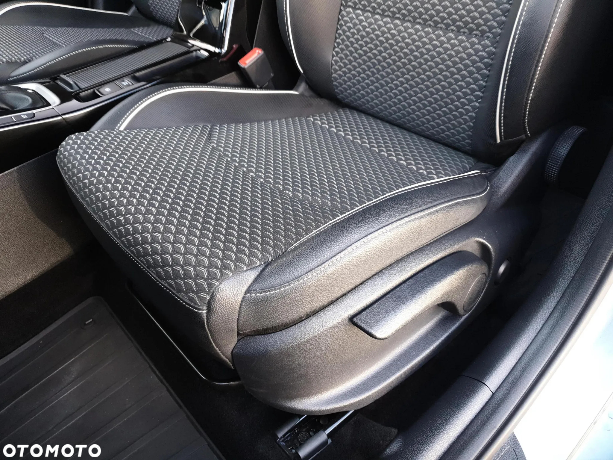Kia Ceed 1.5 T-GDI L DCT - 12