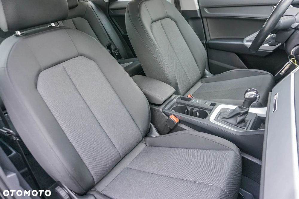 Audi Q3 35 TFSI S tronic - 32