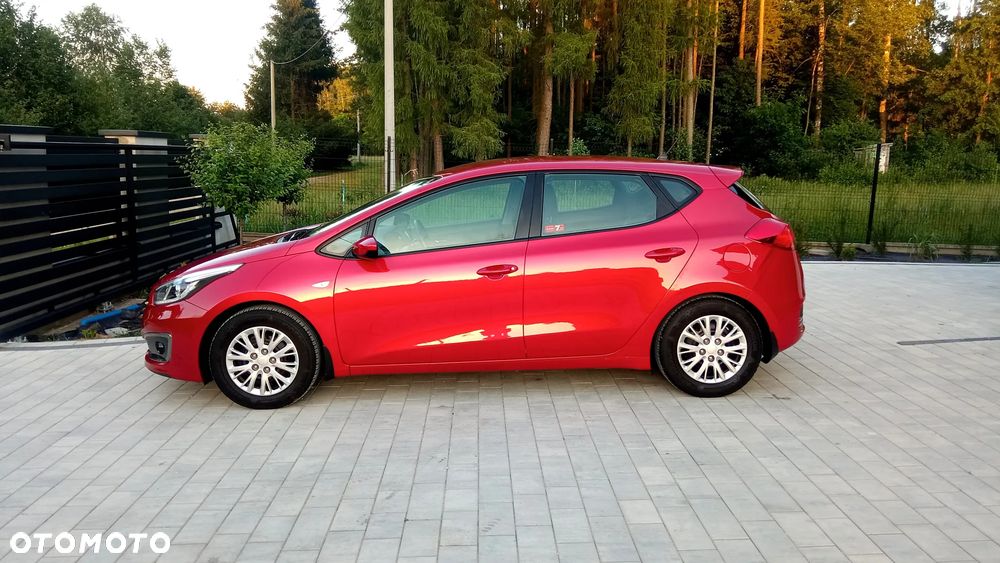 Kia Ceed - 4