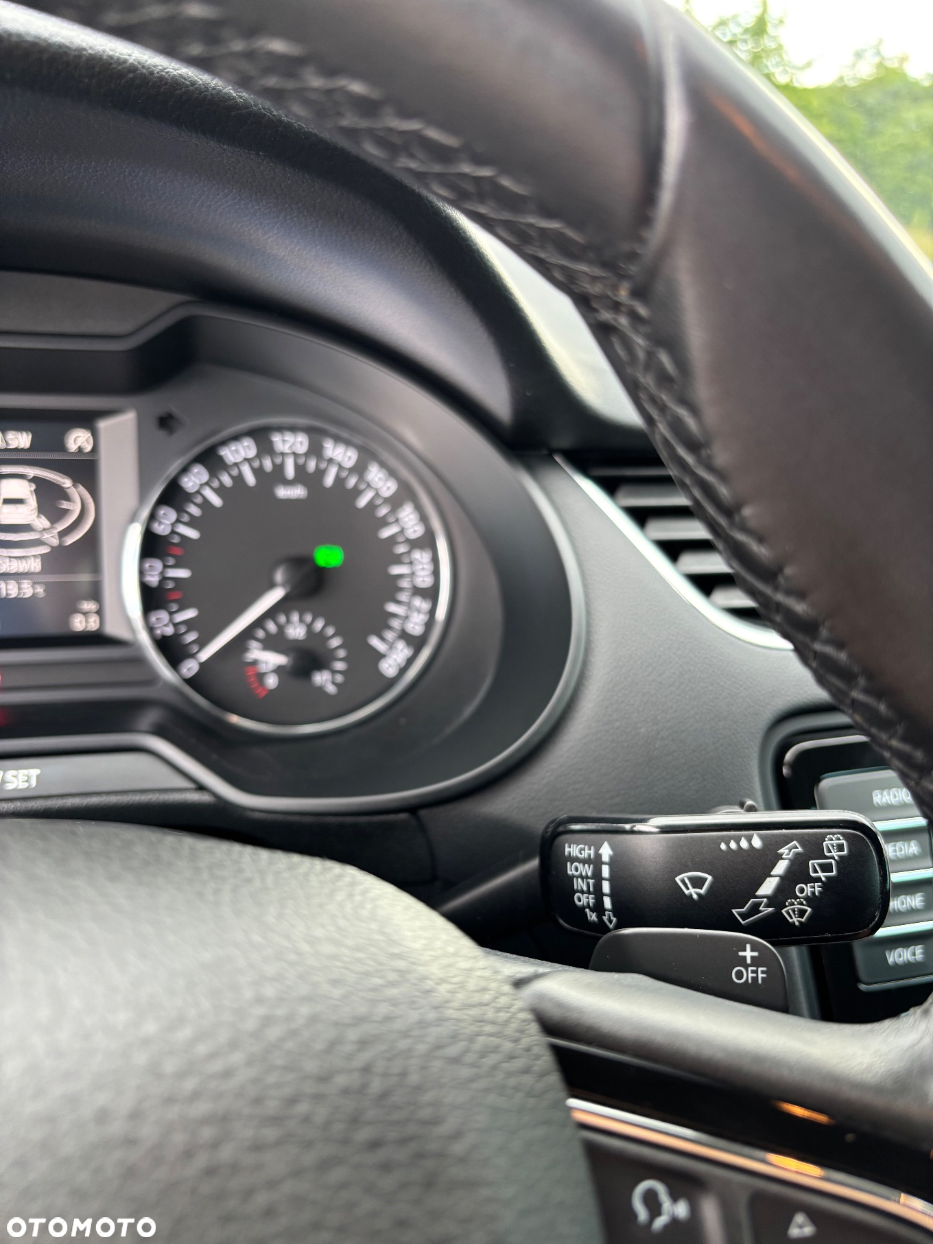 Skoda Octavia Combi 1.6 TDI DPF DSG Elegance - 24