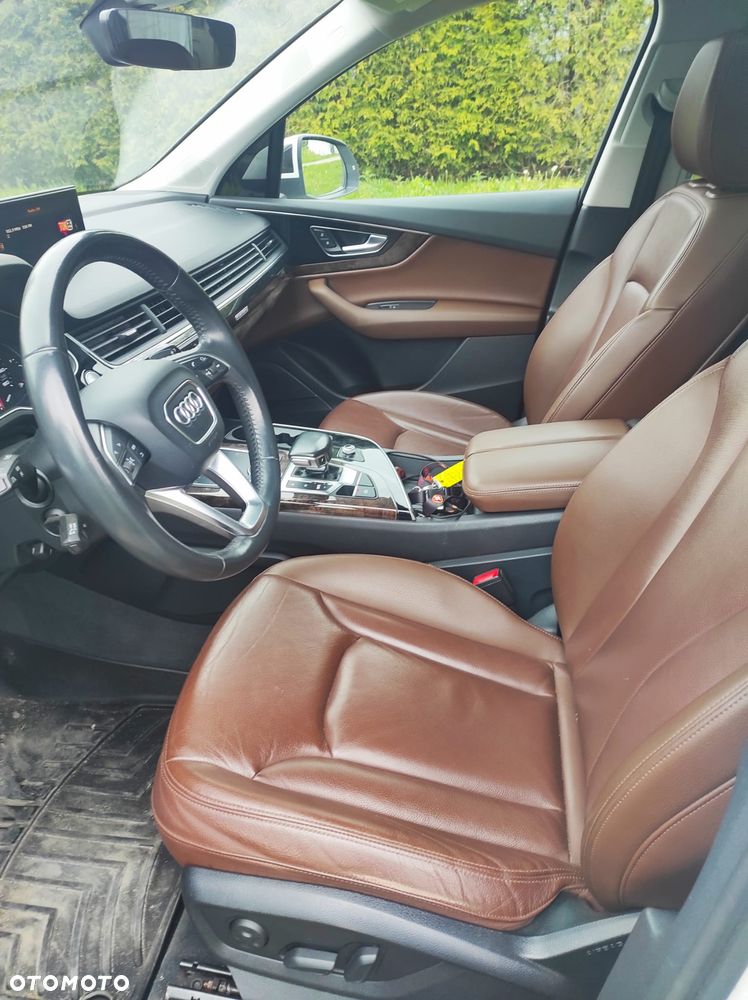 Audi Q7 - 15