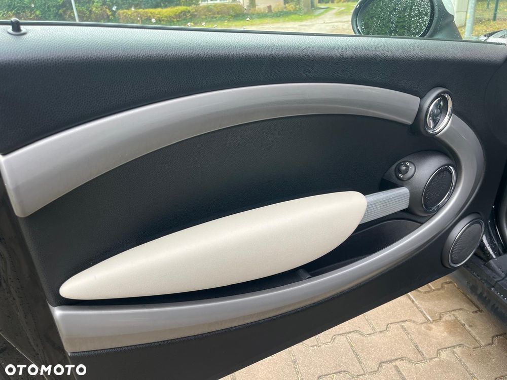 MINI Cooper Standard - 15