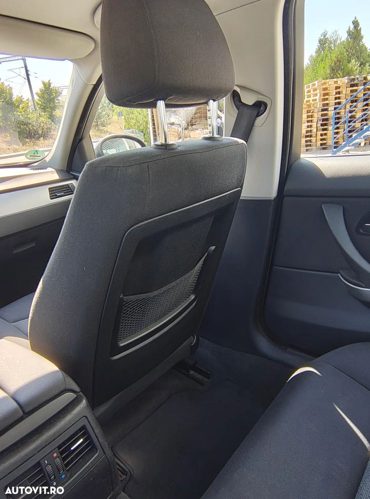 BMW Seria 3 325d - 8