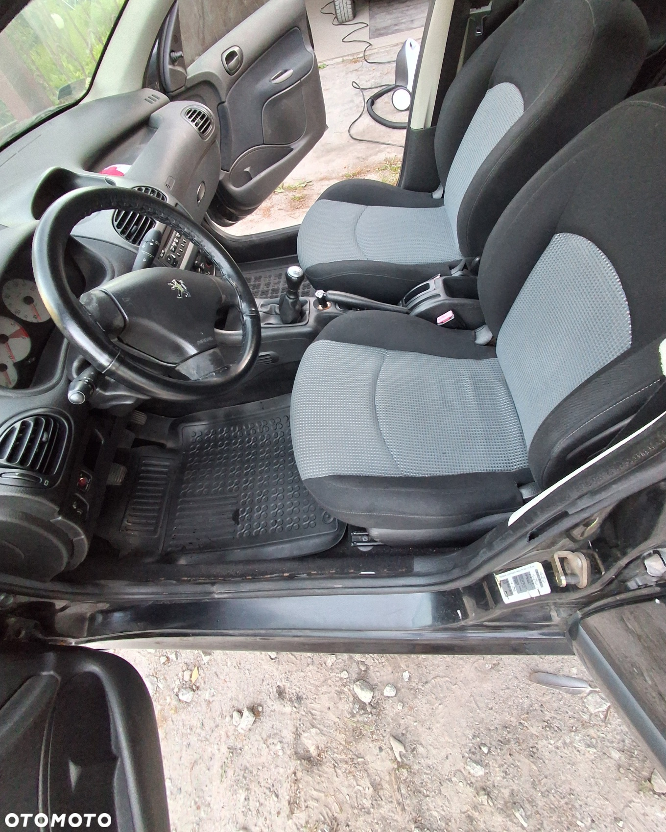 Peugeot 206 - 8