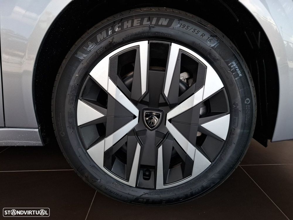 Peugeot e-2008 54 kWh Style - 17