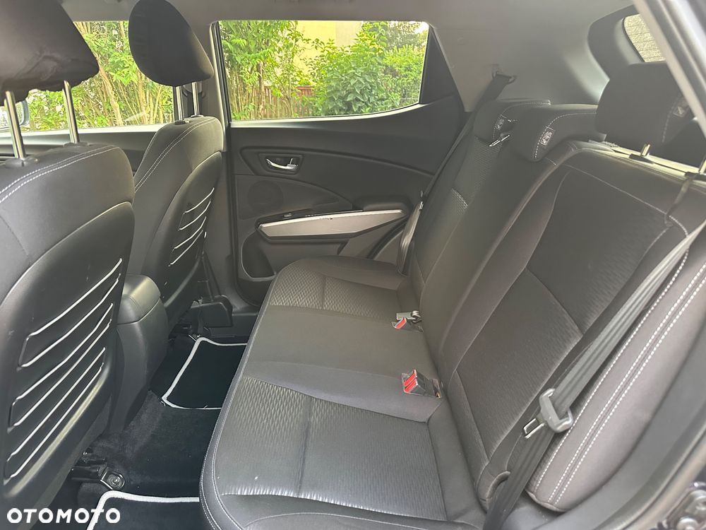 SsangYong/KGM Tivoli 1.6 Crystal Base - 14