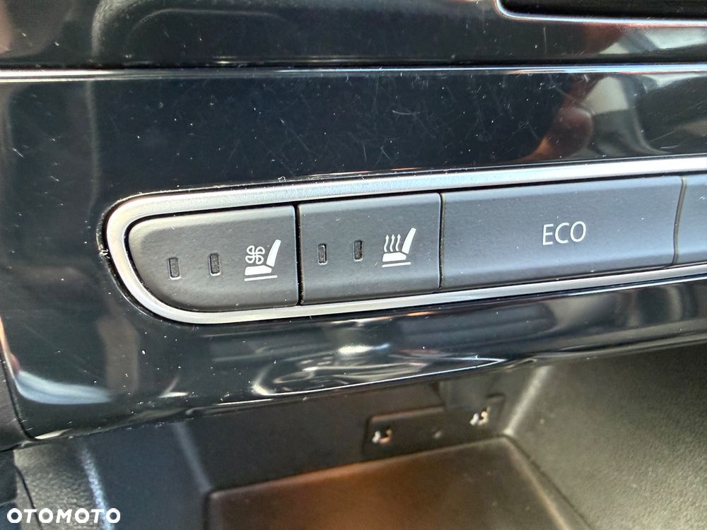 Renault Koleos 2.0 Blue dCi Initiale Paris 4x4 X-Tronic - 16
