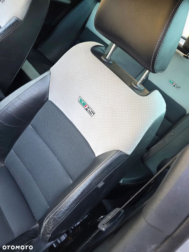 Skoda Octavia 2.0 TSI DSG RS - 16