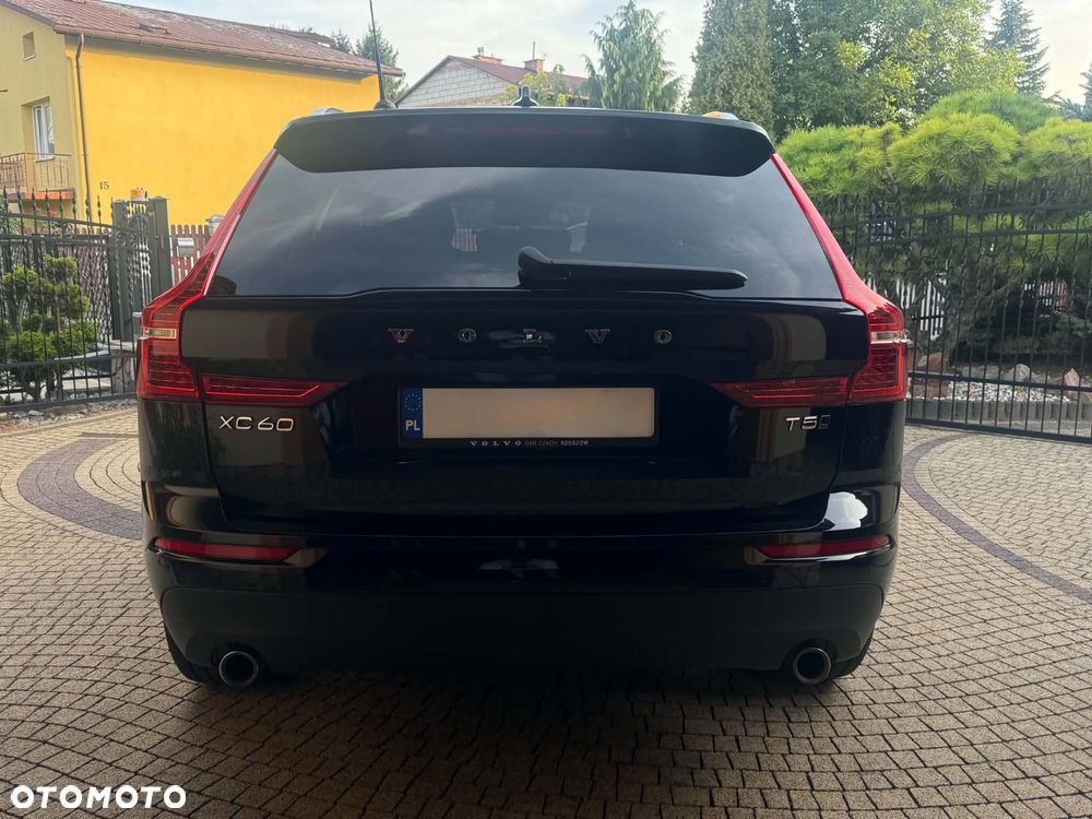 Volvo XC 60 T5 AWD Momentum Pro - 7