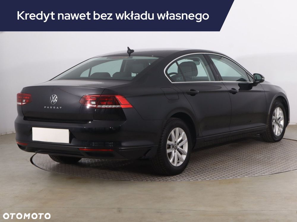 Volkswagen Passat - 7