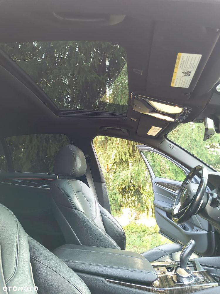 BMW Seria 5 - 21