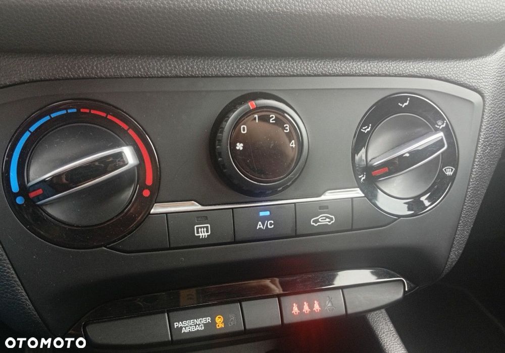 Hyundai i20 - 25