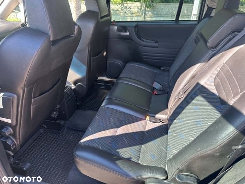 Opel Zafira - 10