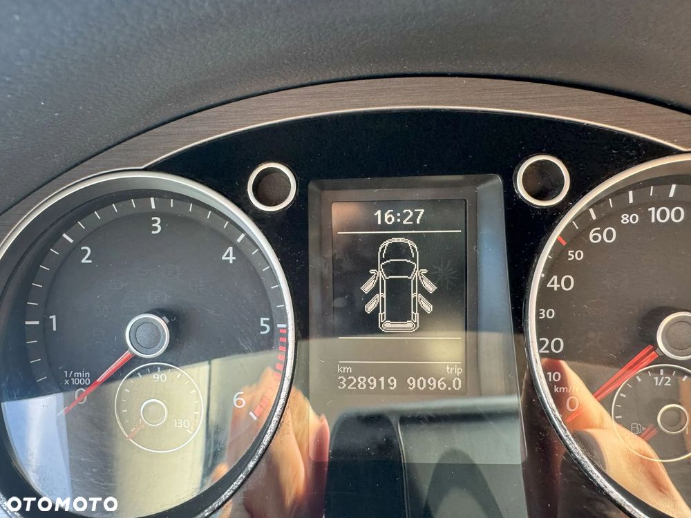 Volkswagen Passat 2.0 TDI Comfortline - 8