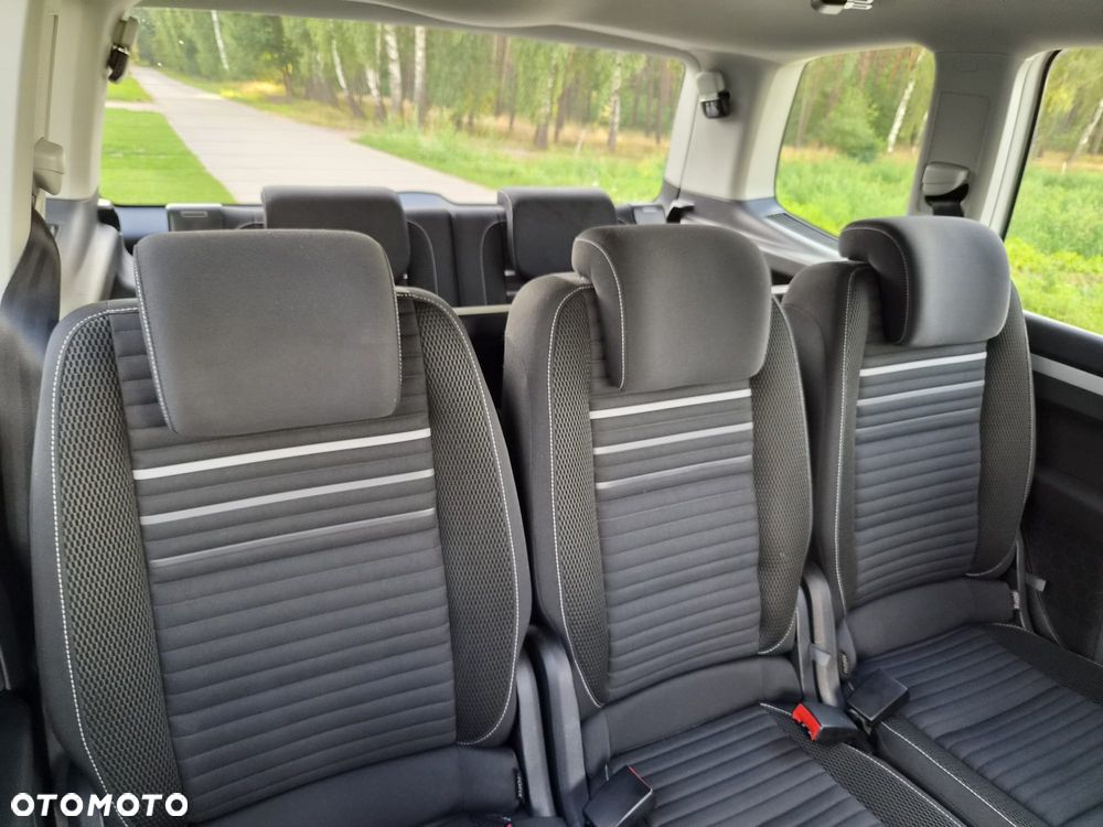 Volkswagen Touran 2.0 TDI DPF BlueMotion Technology DSG Cup - 12