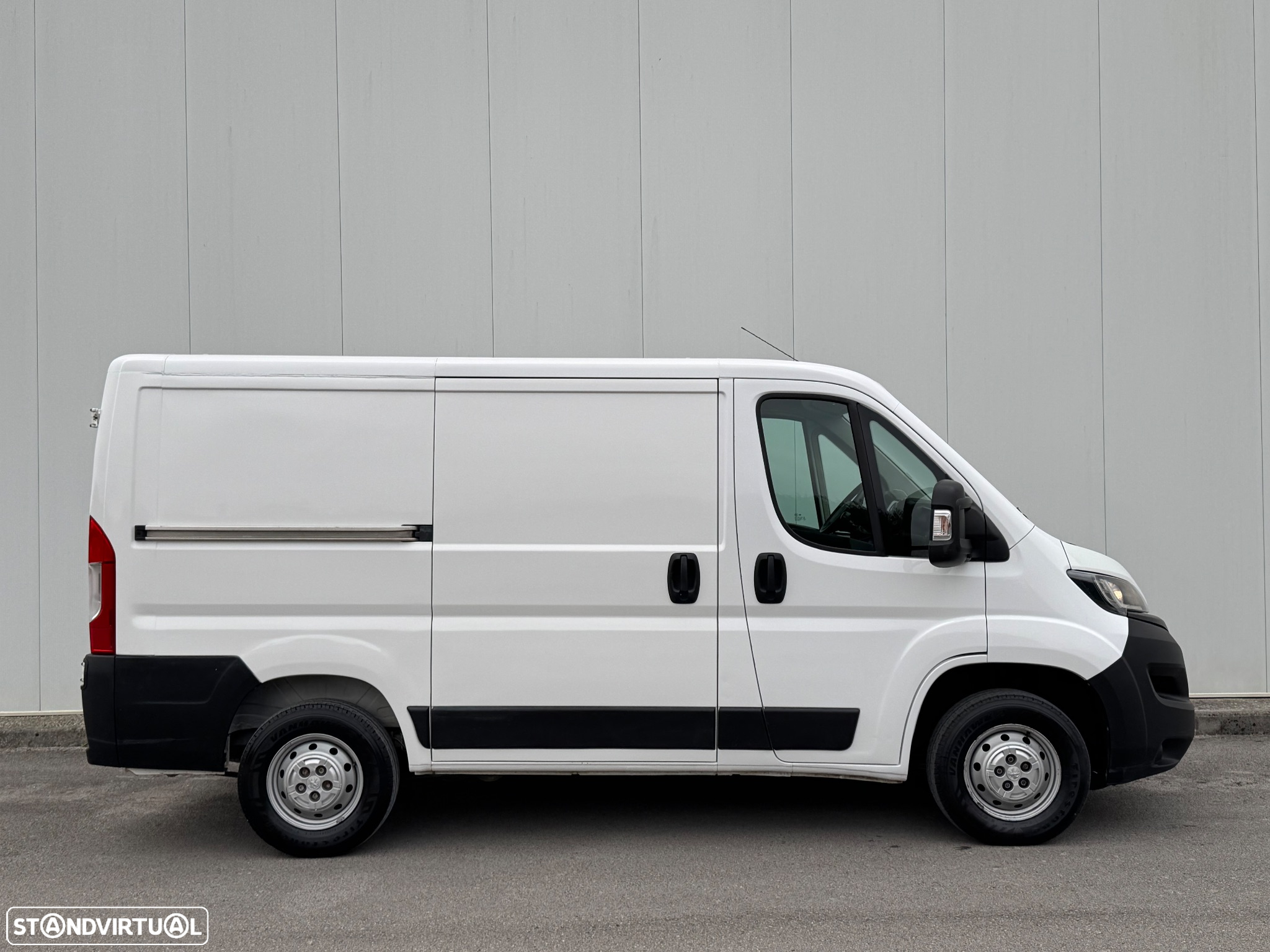 Peugeot BOXER 2.2HDI/L1H1/GARANTIA/NACIONAL/IVA DEDUTIVEL - 4