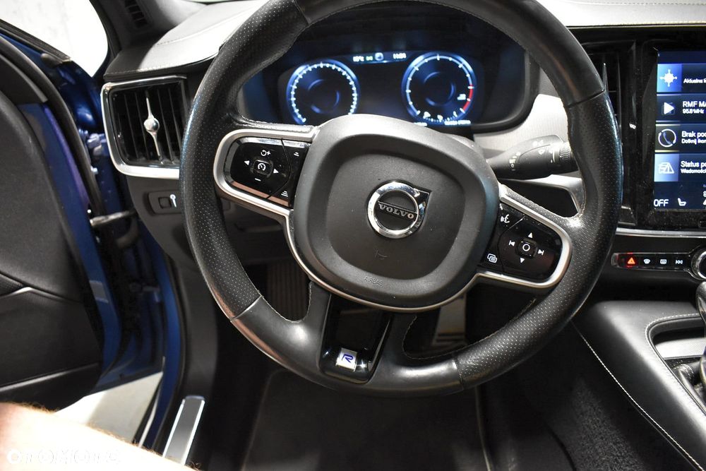 Volvo S90 D4 R-Design - 16