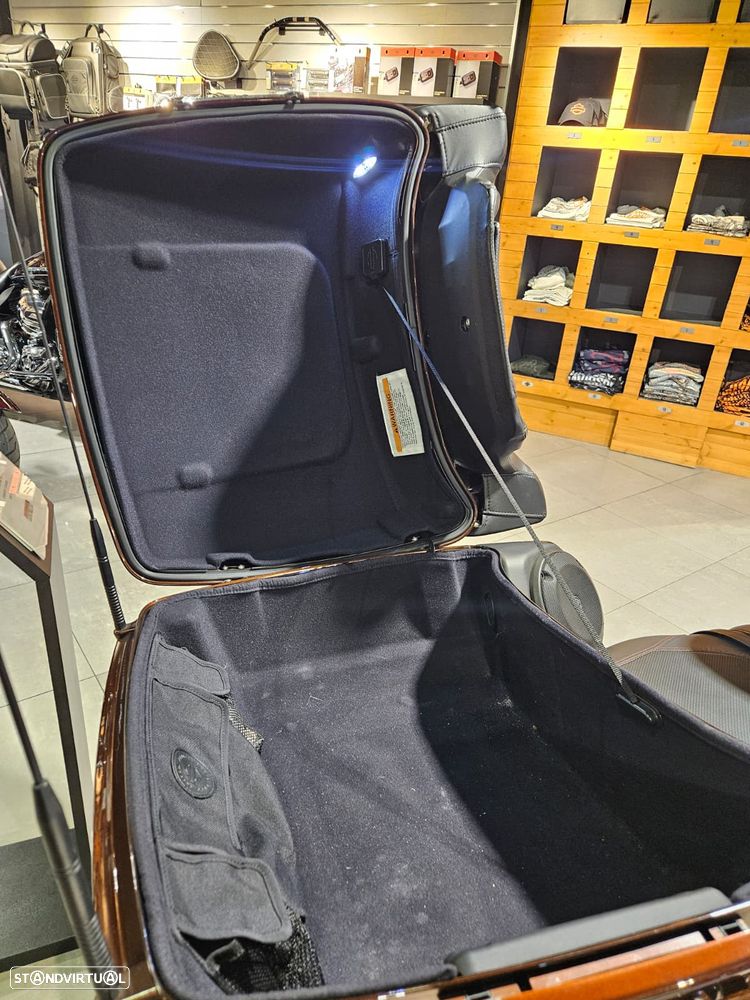 Harley-Davidson Ultra Limited CVO - 8