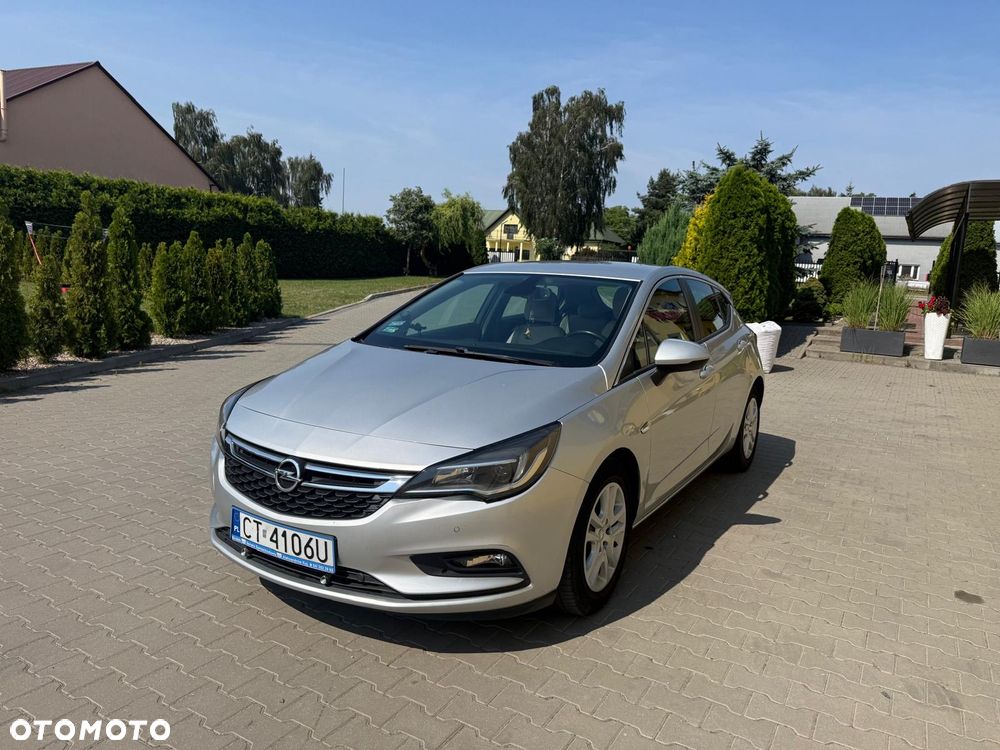 Opel Astra 1.6 CDTI Essentia - 1
