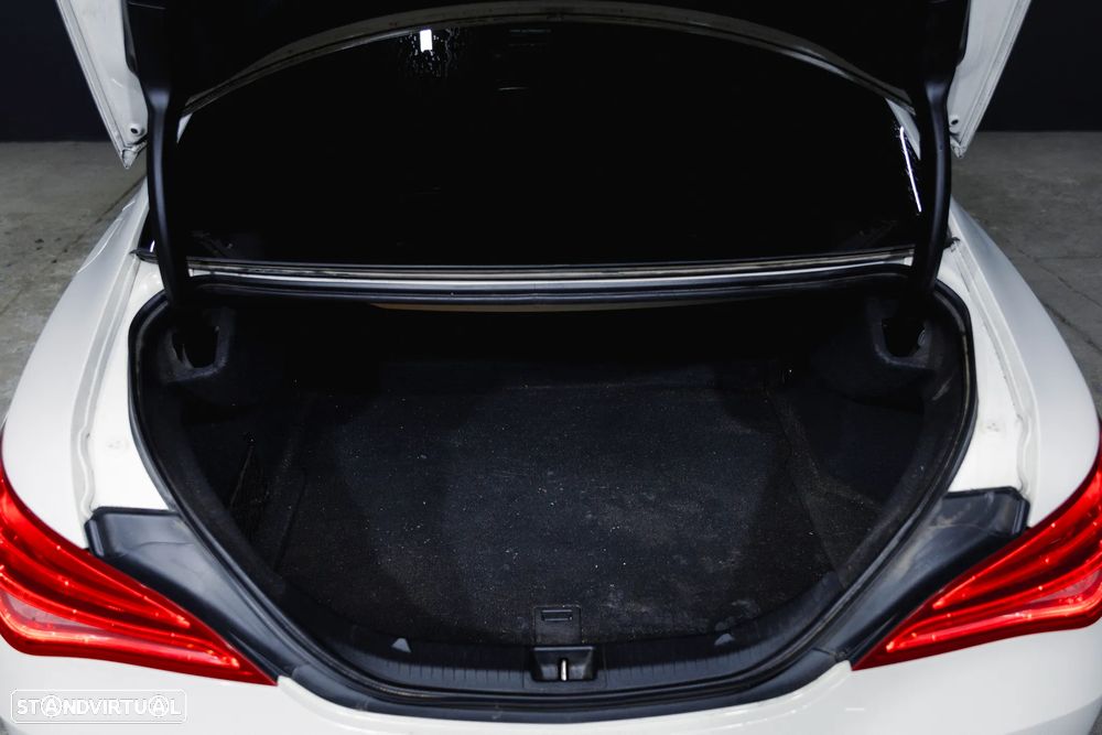 Mercedes-Benz CLA 220 CDI AMG Line Aut. - 19