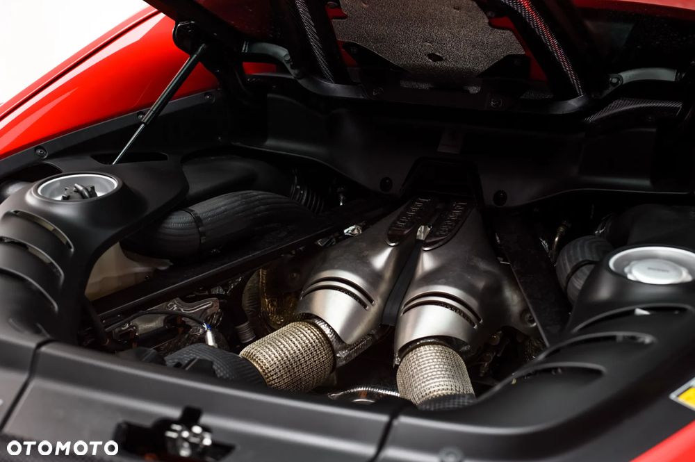 Ferrari 296 GTB - 30