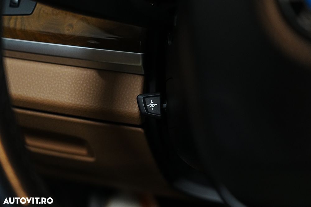 BMW Seria 7 730d - 29