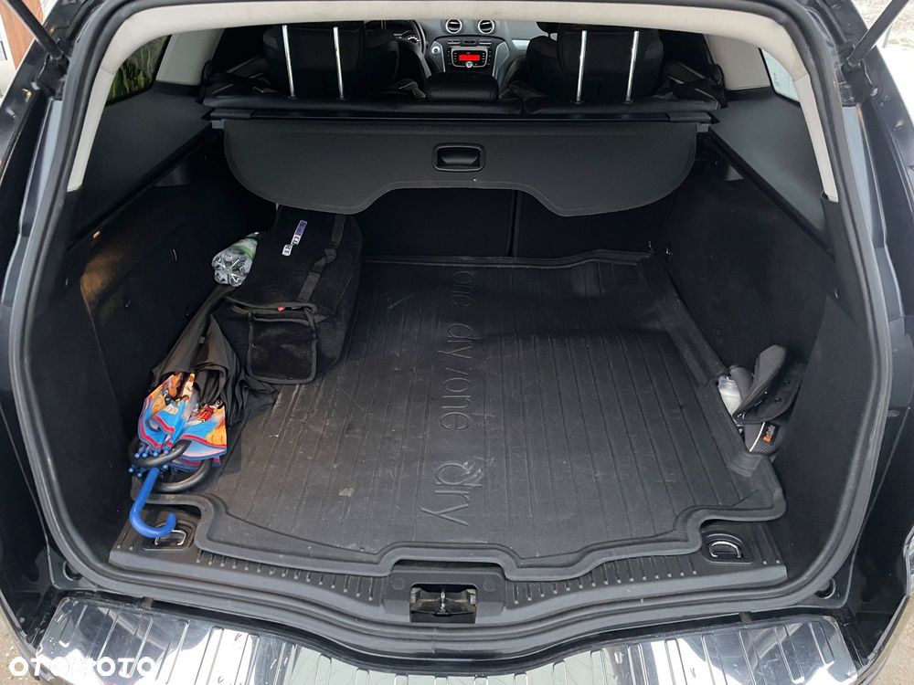 Ford Mondeo 2.0 TDCi Titanium X - 16