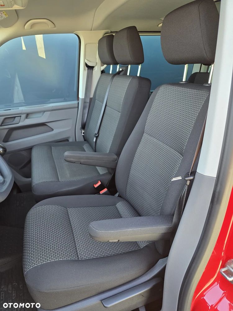 Volkswagen Caravelle - 20