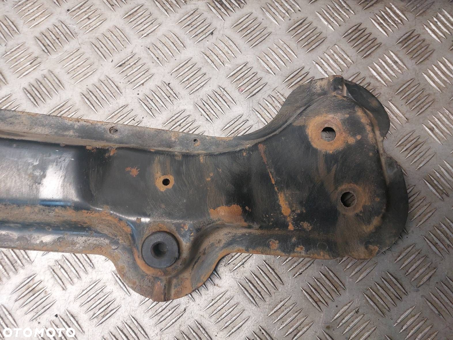 BELKA POD CHŁODNICE FIAT ULYSSE I LIFT 2.0 JTD - 3