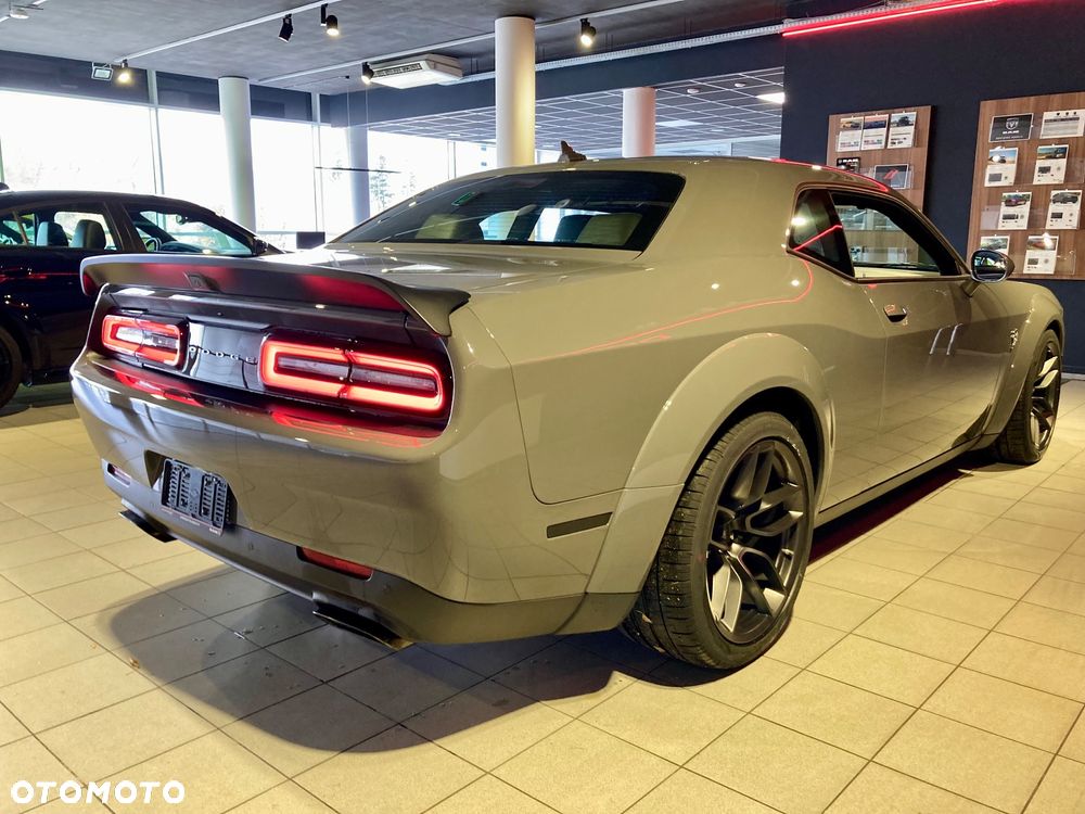 Dodge Challenger 6.2 Hellcat Widebody - 5