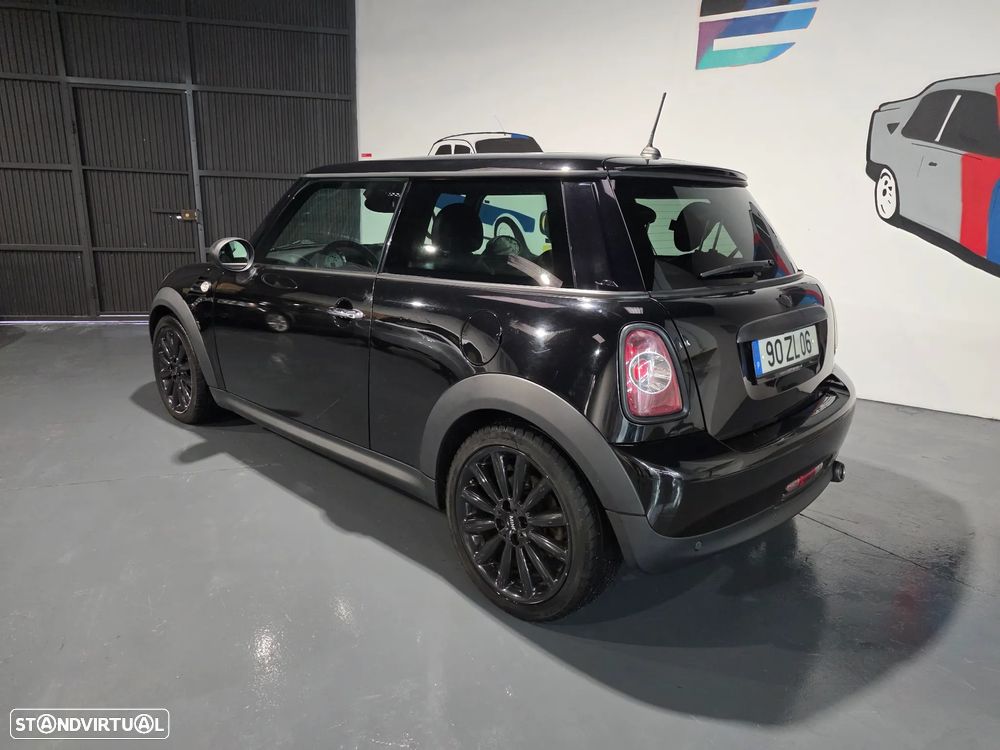 MINI 3 Portas Cooper D - 4