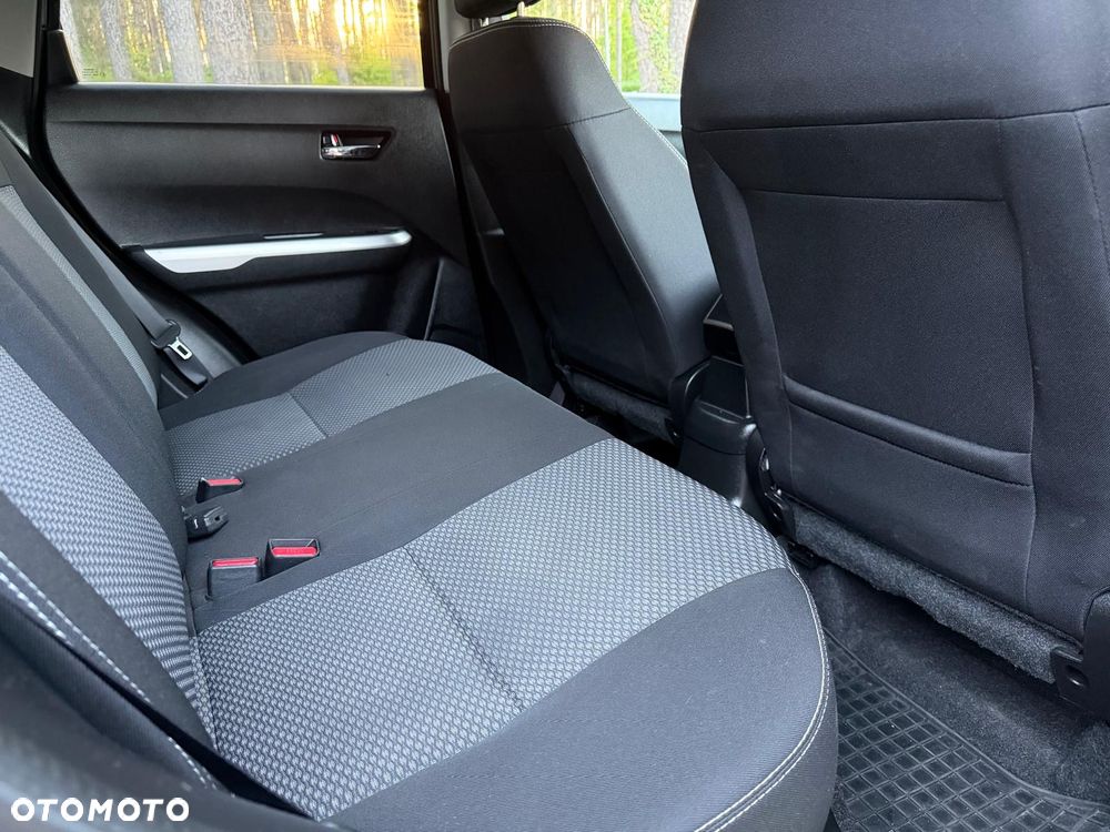 Suzuki Vitara 1.6 Comfort 2WD - 18