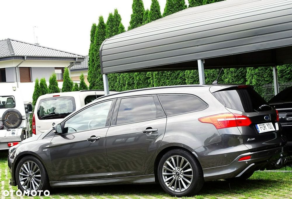 Ford Focus - 12