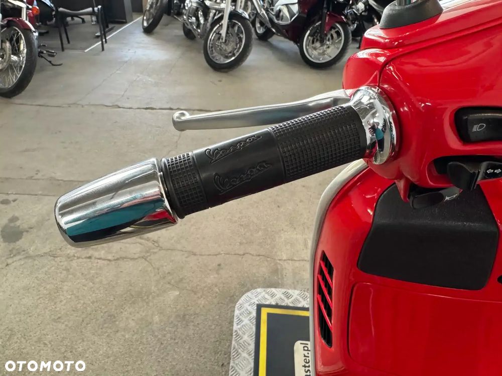 Piaggio Vespa - 30