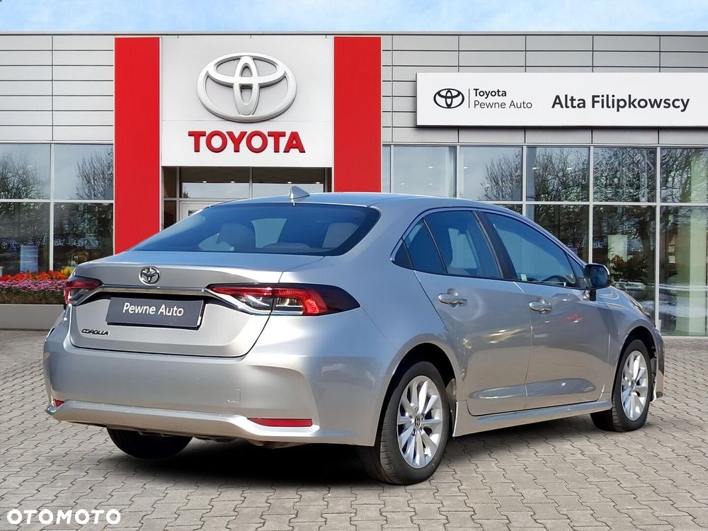 Toyota Corolla - 4