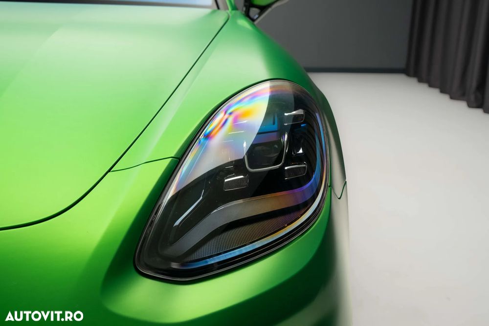 Porsche Panamera 4 - 5
