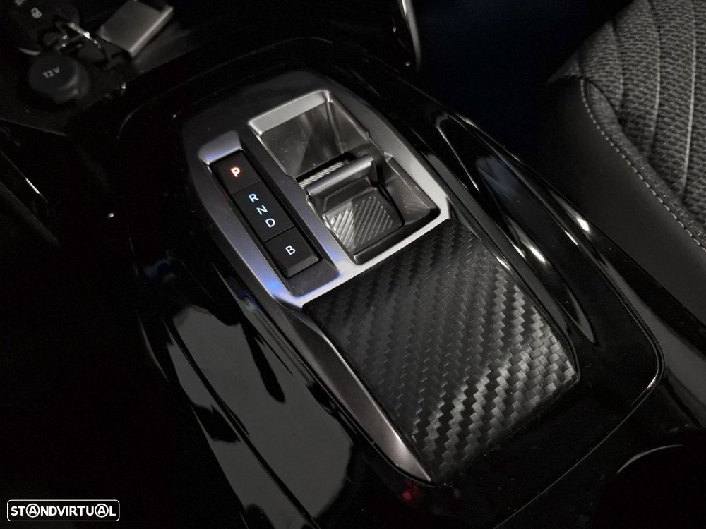 Peugeot e-208 50 kWh Allure — fotografia 18