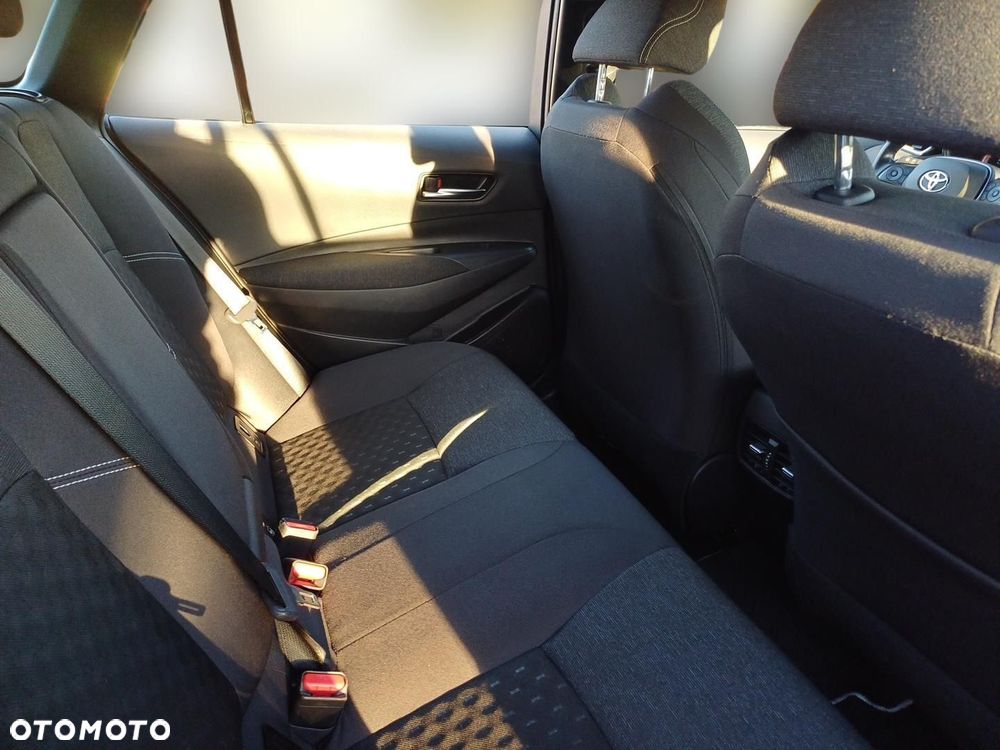 Toyota Corolla 1.8 Hybrid Comfort - 10