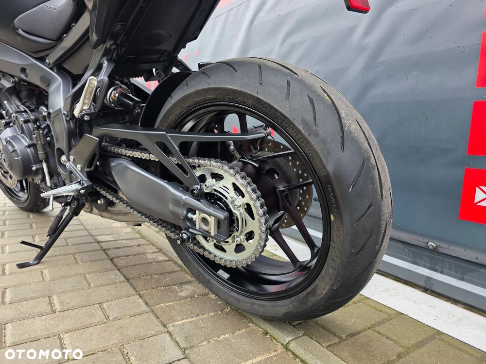 Yamaha MT - 7