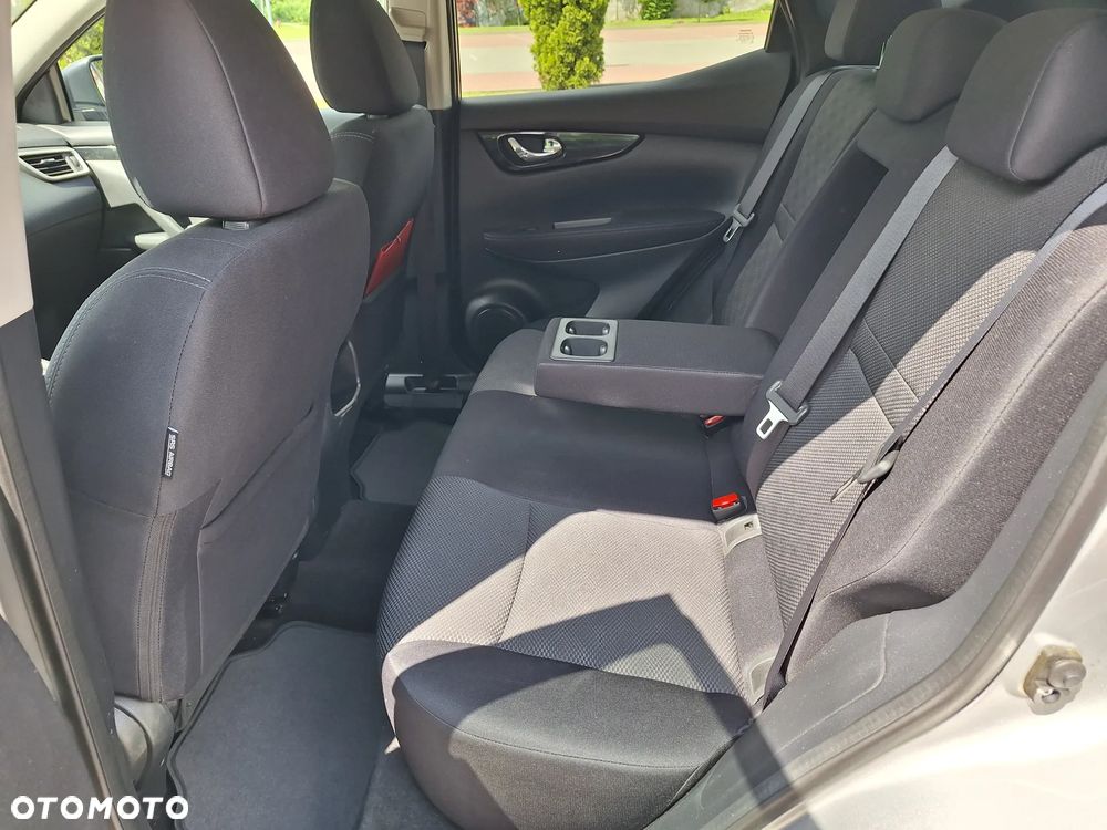 Nissan Qashqai 1.6 DCi 4x4 Tekna EU6 - 22