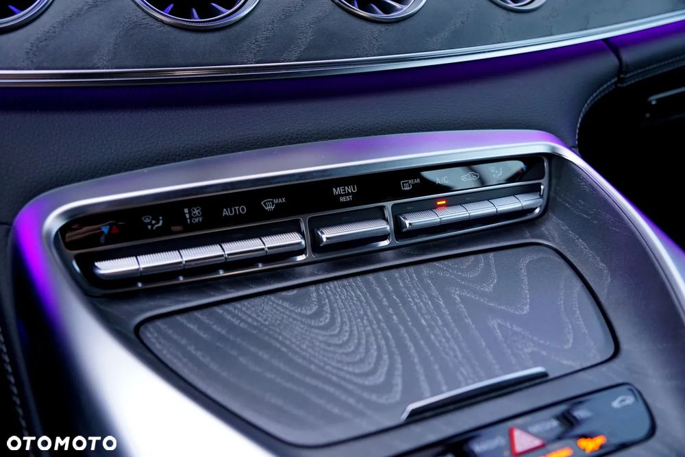 Mercedes-Benz AMG GT 43 4Matic+ Speedshift TCT 9G - 34